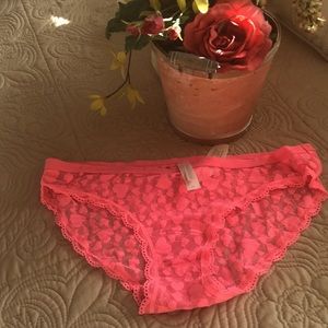 Victoria’s Secret stretch lace panty in neon pink S